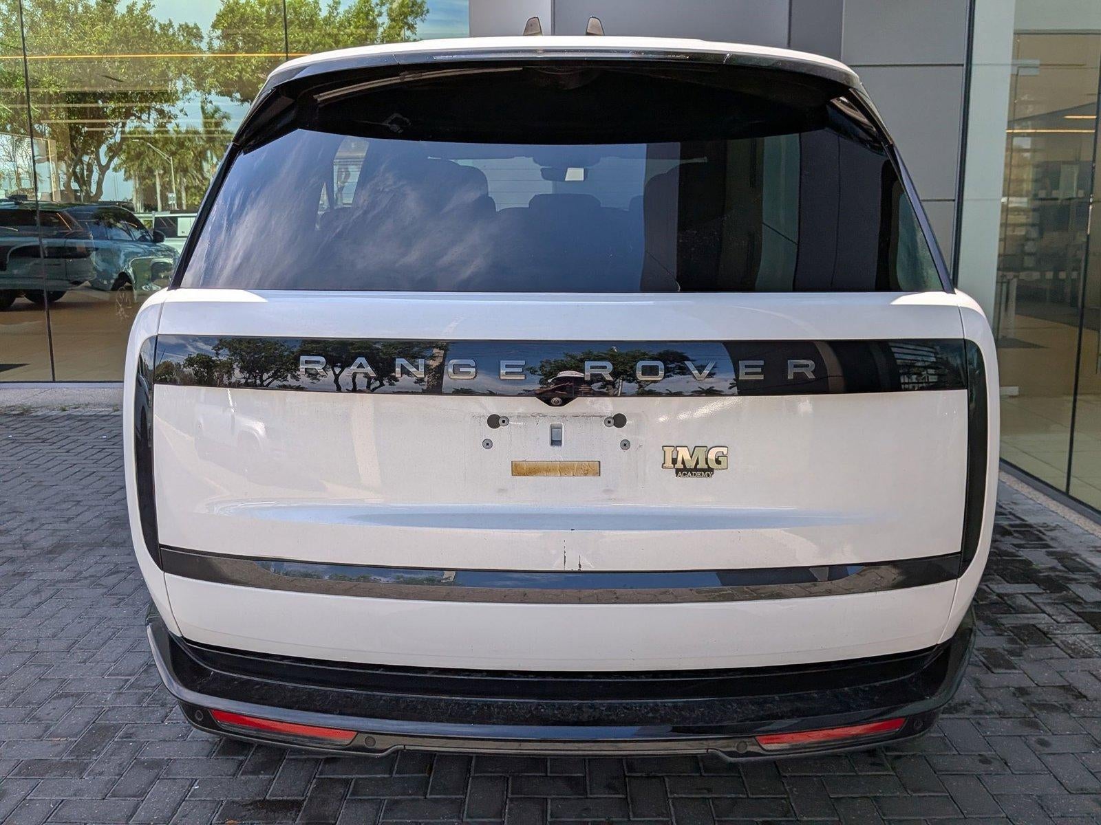 2024 Land Rover Range Rover P530 SE LWB 7 Seat