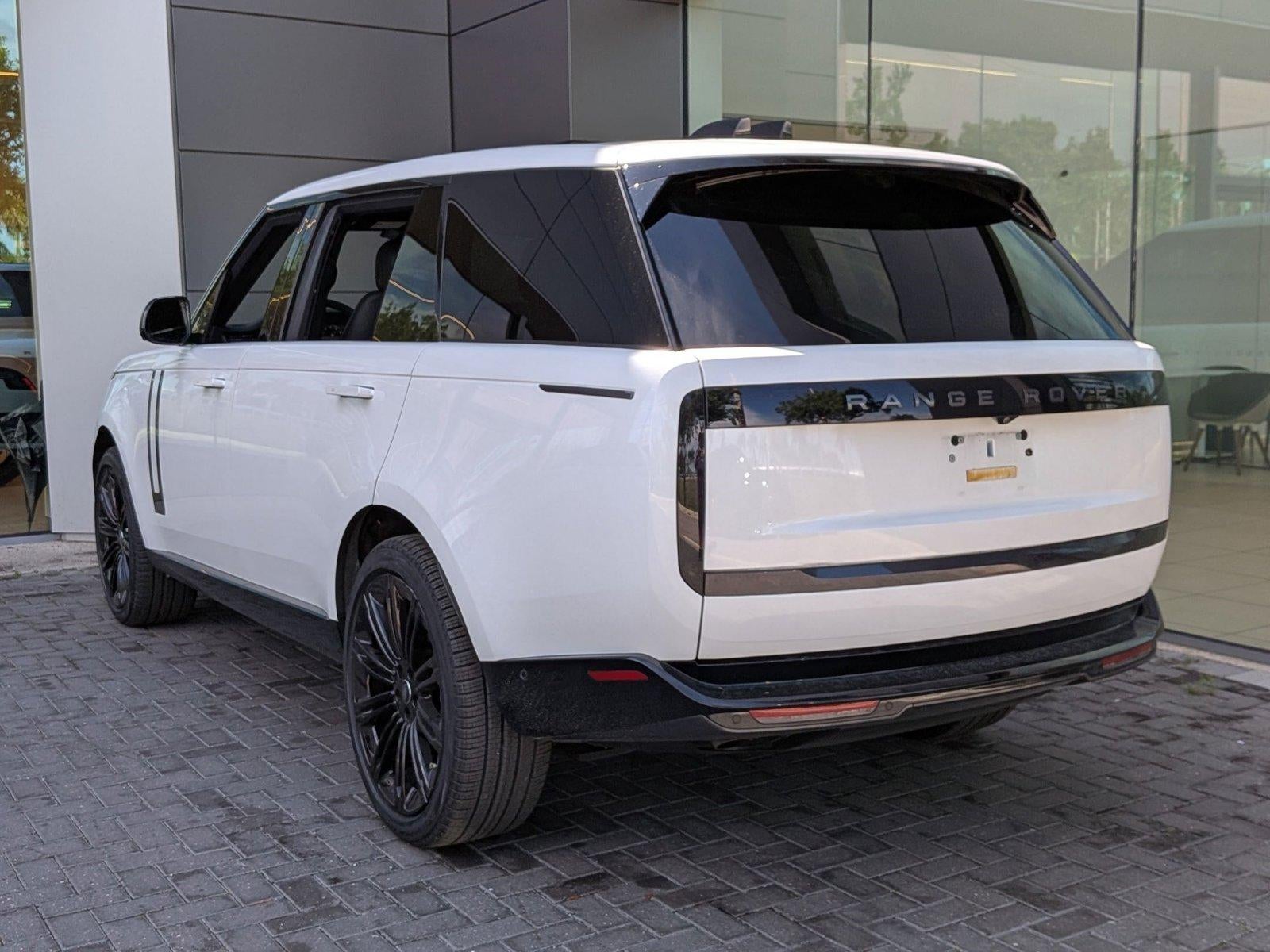 2024 Land Rover Range Rover P530 SE LWB 7 Seat