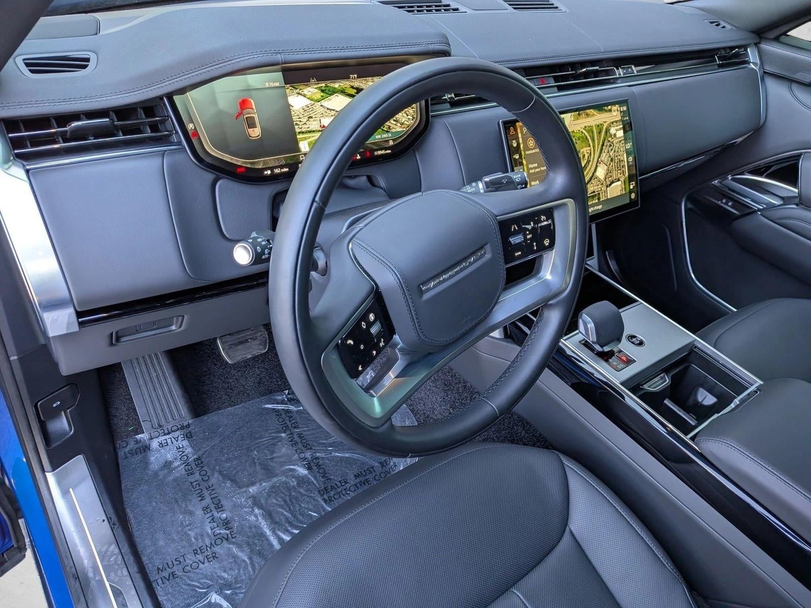 2025 Land Rover Range Rover P400 SE LWB 7 Seat