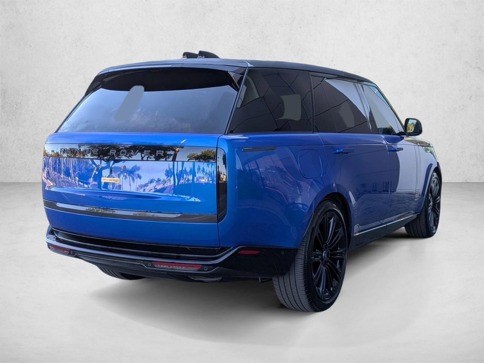 2025 Land Rover Range Rover P400 SE LWB 7 Seat