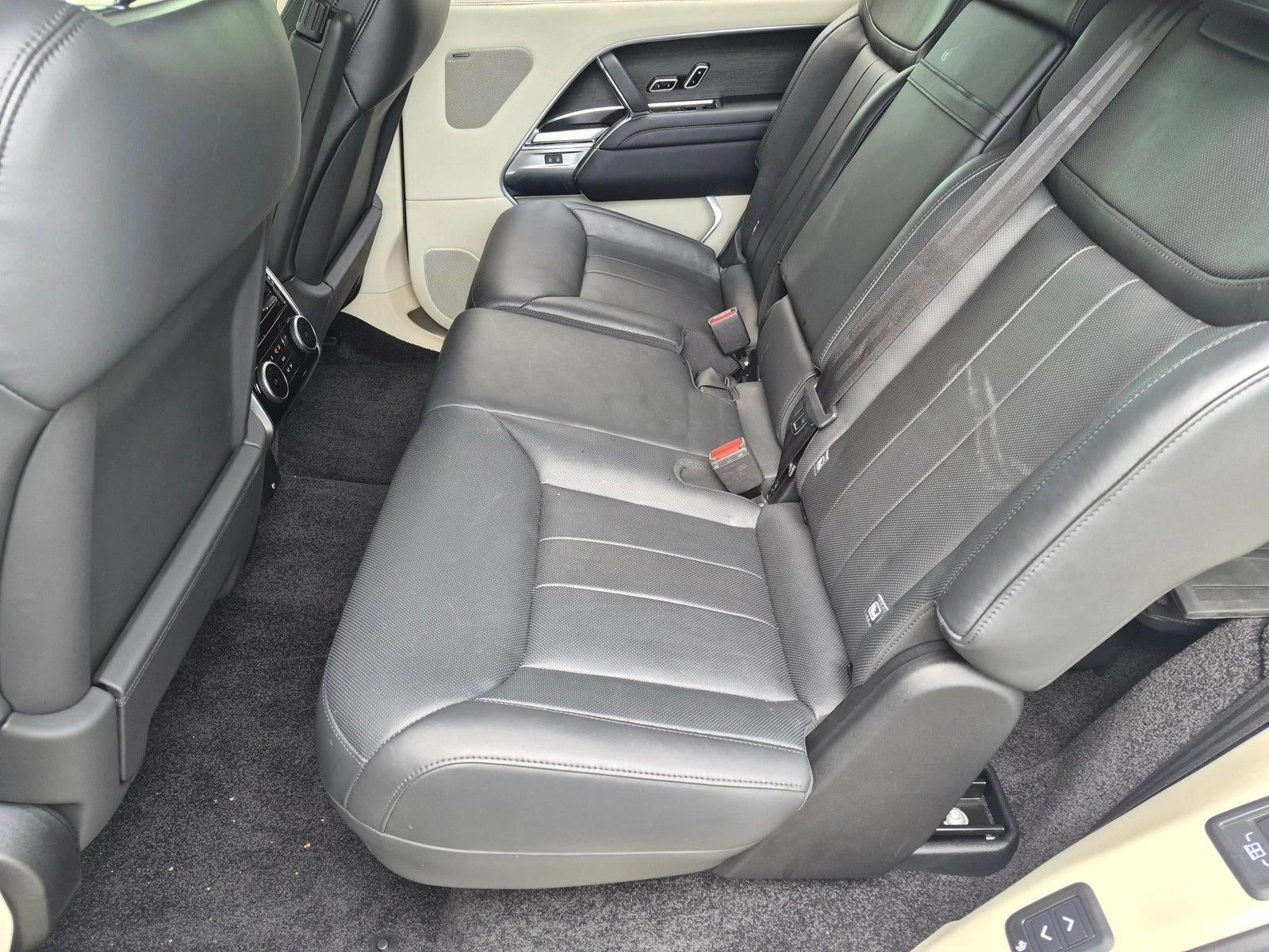 2023 Land Rover Range Rover P400 SE LWB 7 Seat