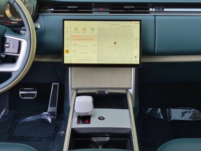 2025 Land Rover Range Rover P615 SV SWB
