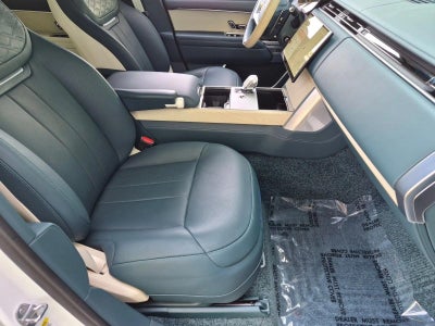 2025 Land Rover Range Rover P615 SV SWB