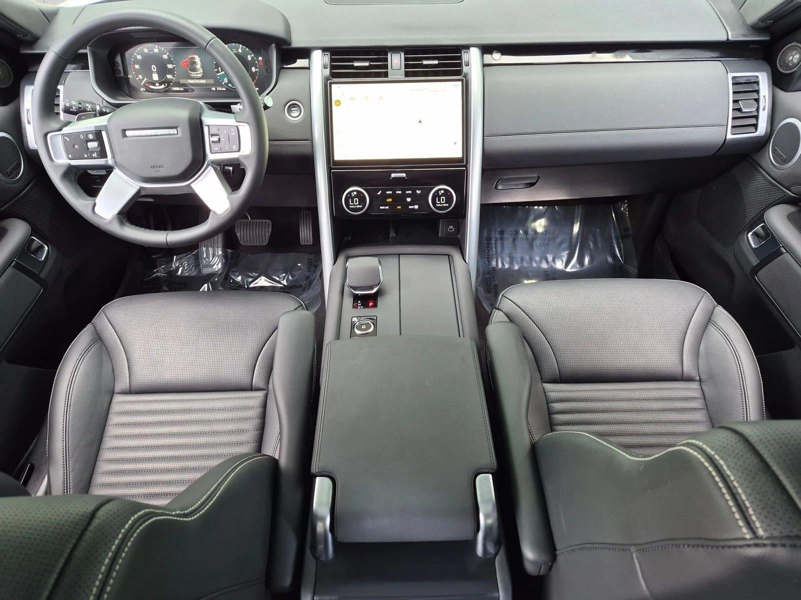 2025 Land Rover Discovery P300 S