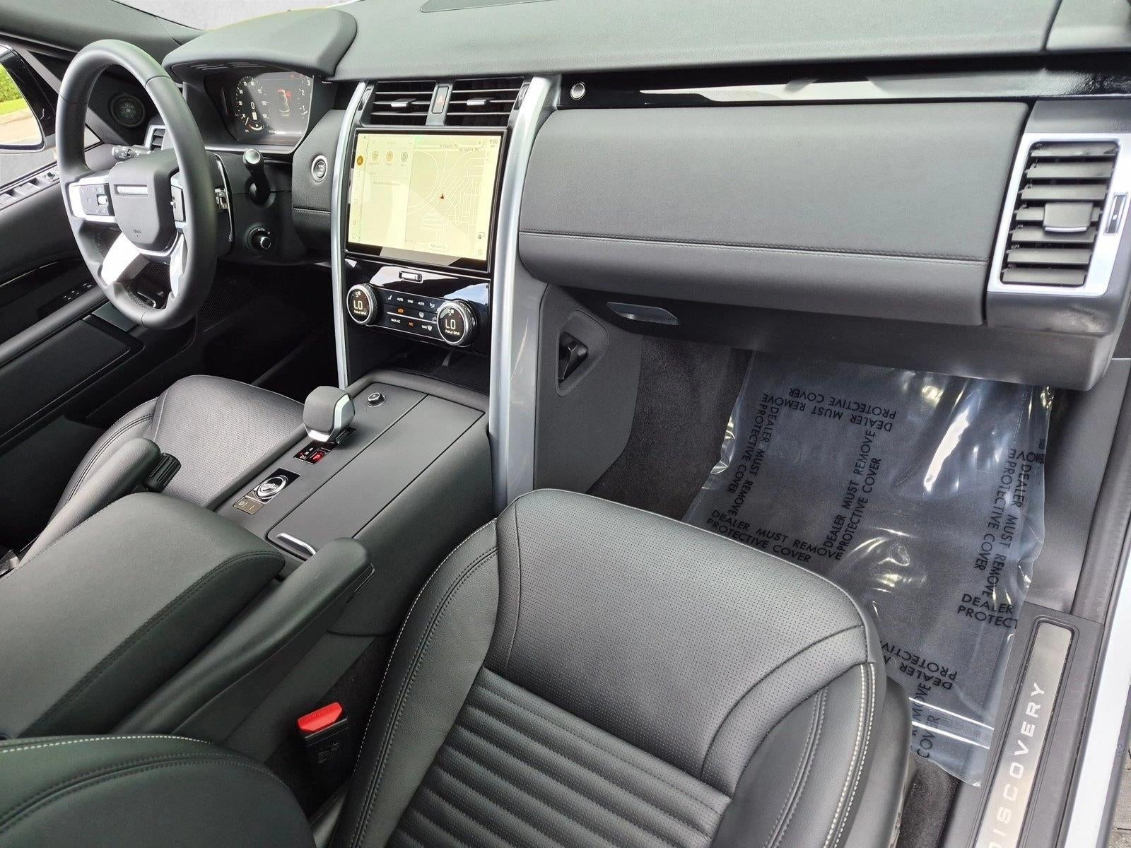2025 Land Rover Discovery P300 S