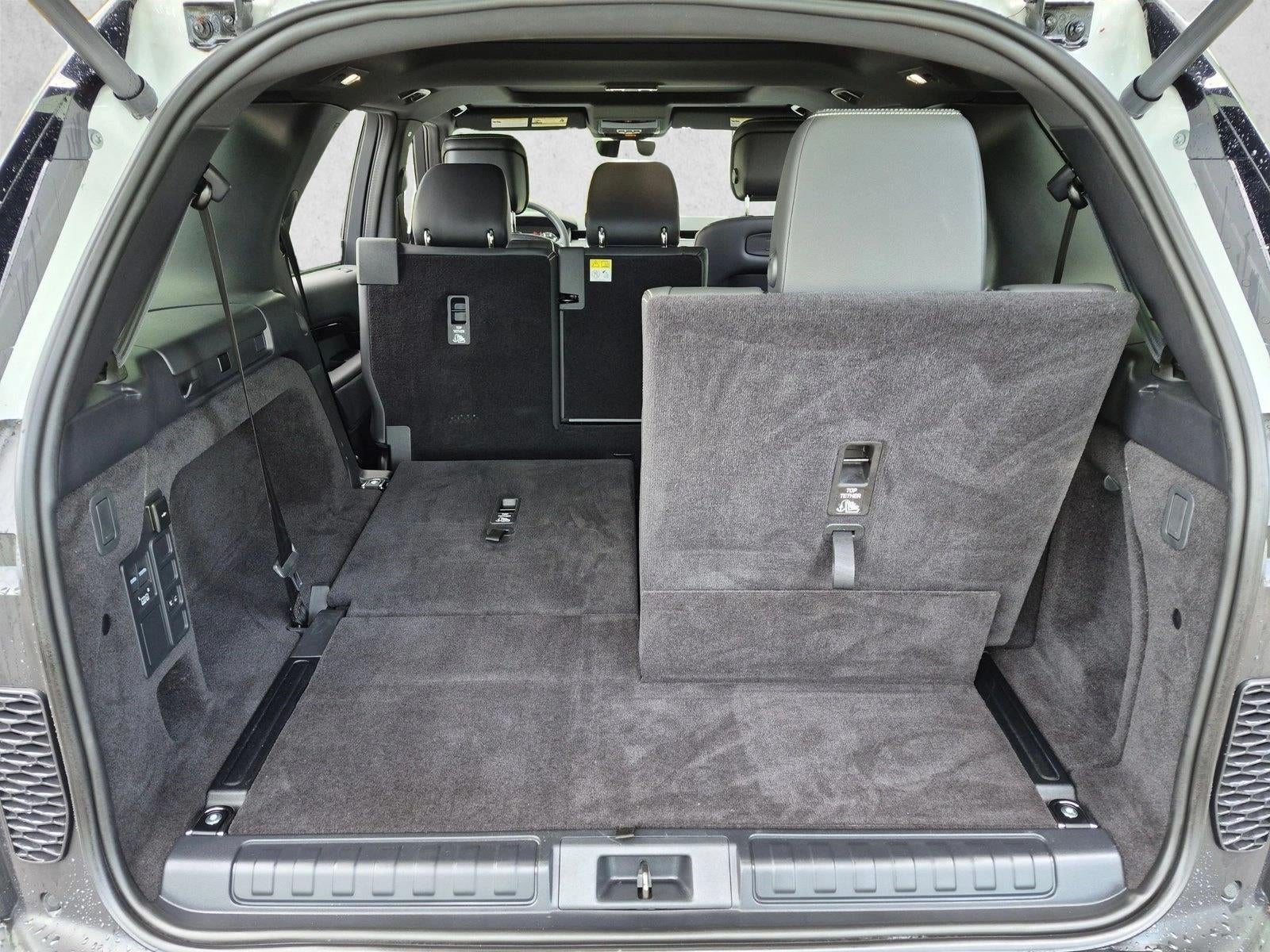 2025 Land Rover Discovery P300 S