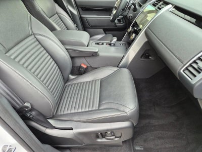 2025 Land Rover Discovery P300 S