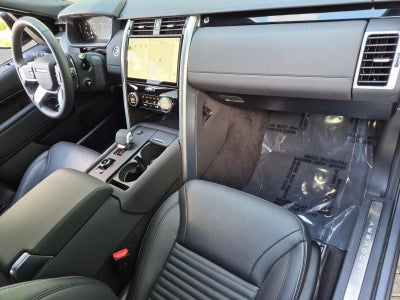 2025 Land Rover Discovery P300 S