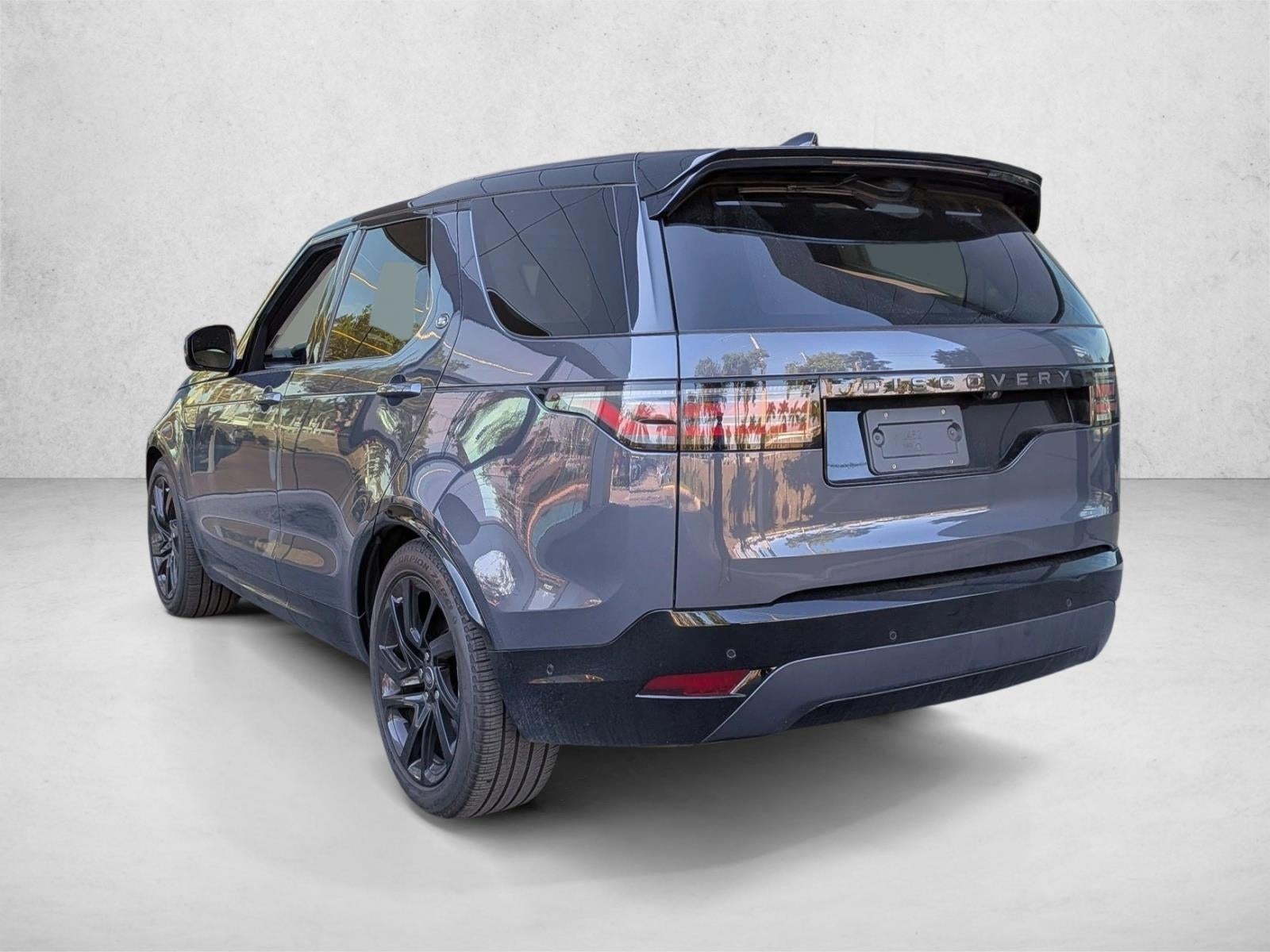 2025 Land Rover Discovery P360 Dynamic SE