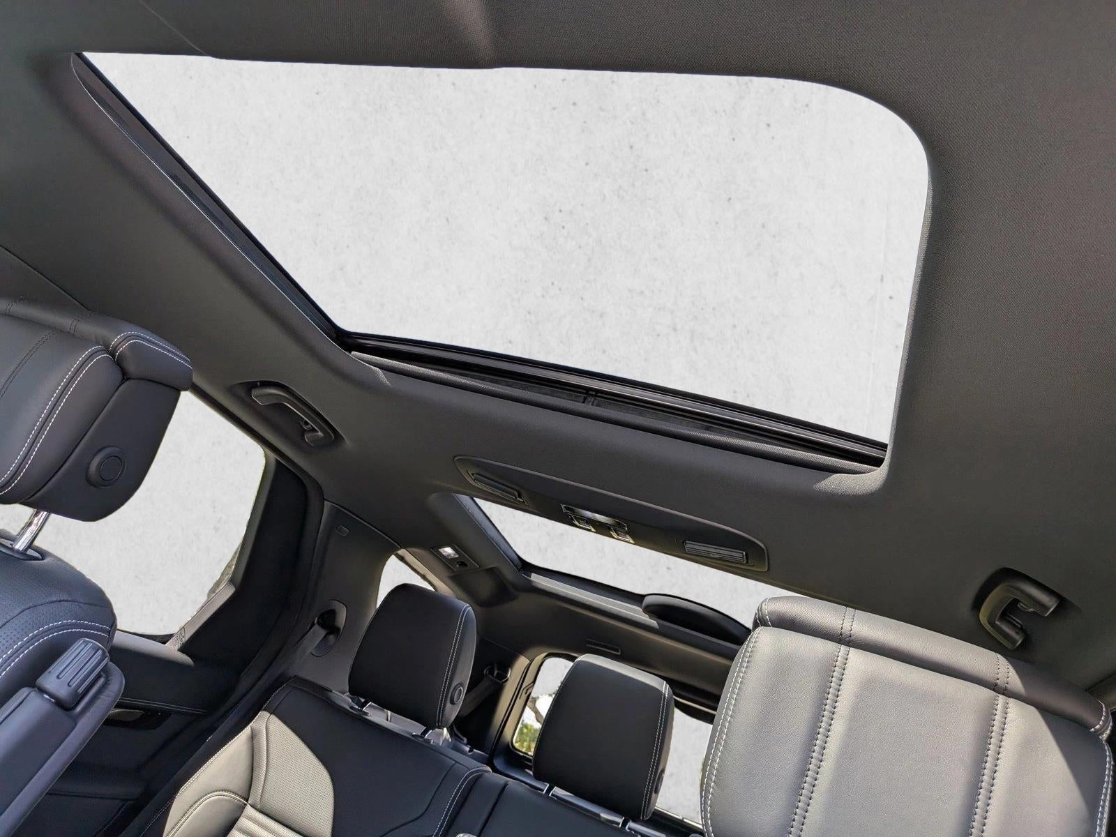 2023 Land Rover Discovery P300 S R-Dynamic