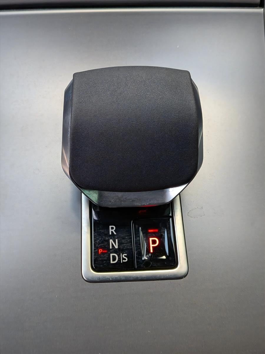 2026 Land Rover Range Rover Velar P250 S