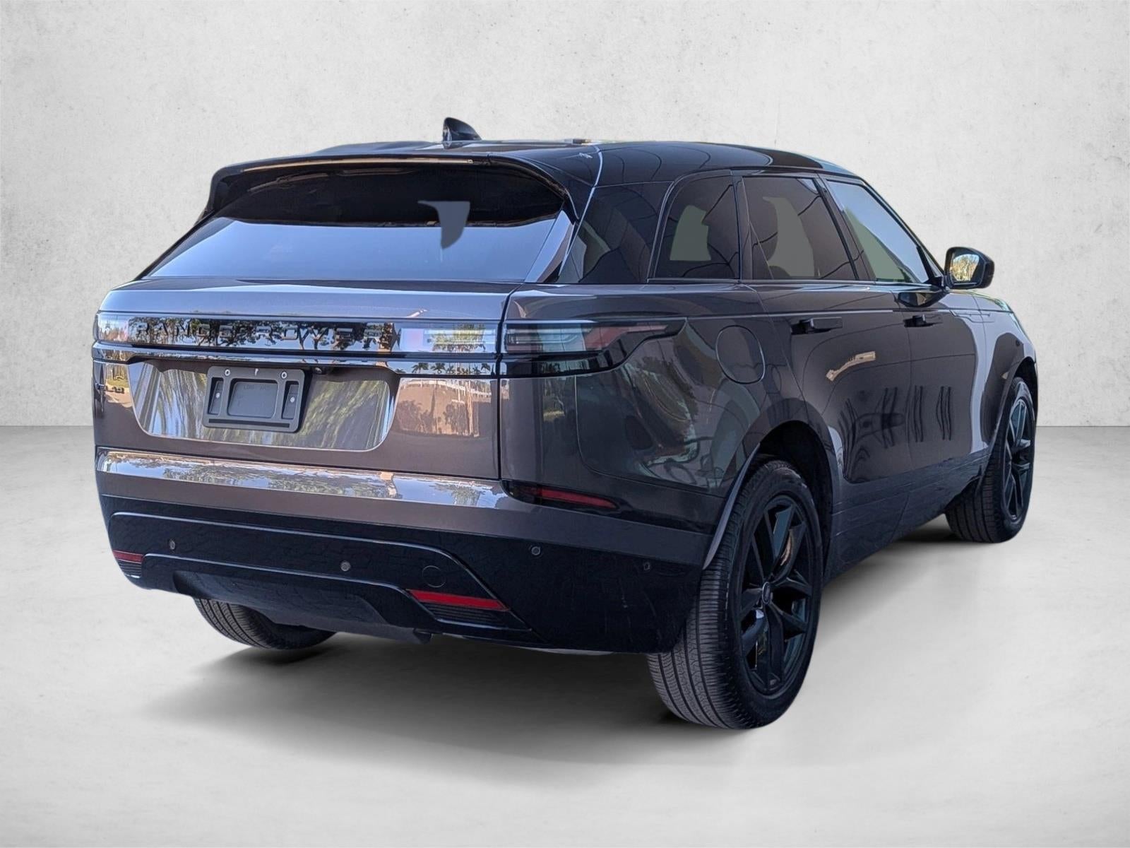 2026 Land Rover Range Rover Velar P250 Dynamic SE *Ltd Avail*