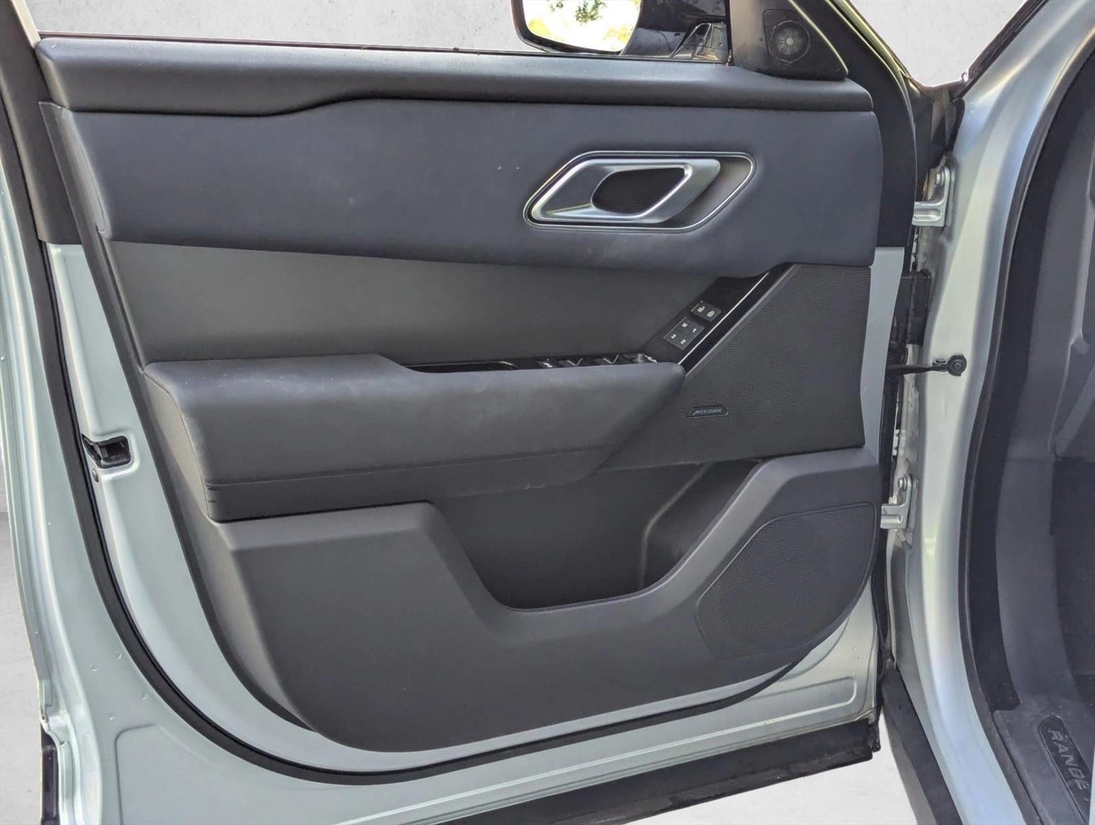 2025 Land Rover Range Rover Velar P250 Dynamic SE