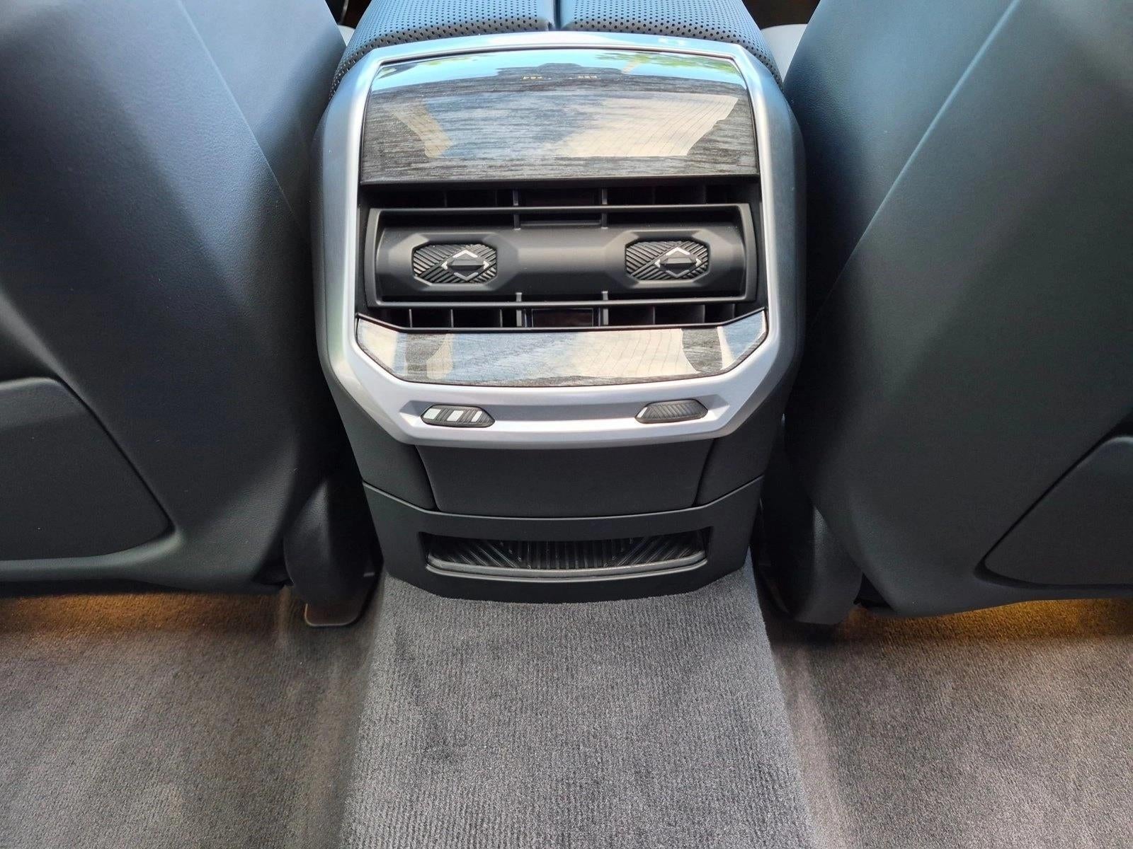 2023 BMW 760i xDrive Sedan
