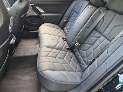 2023 BMW 760i xDrive Sedan
