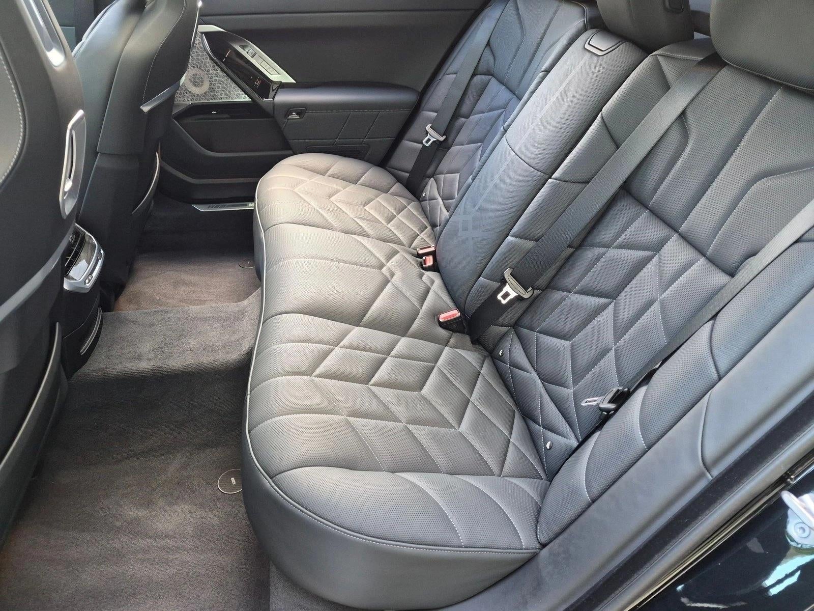 2023 BMW 760i xDrive Sedan