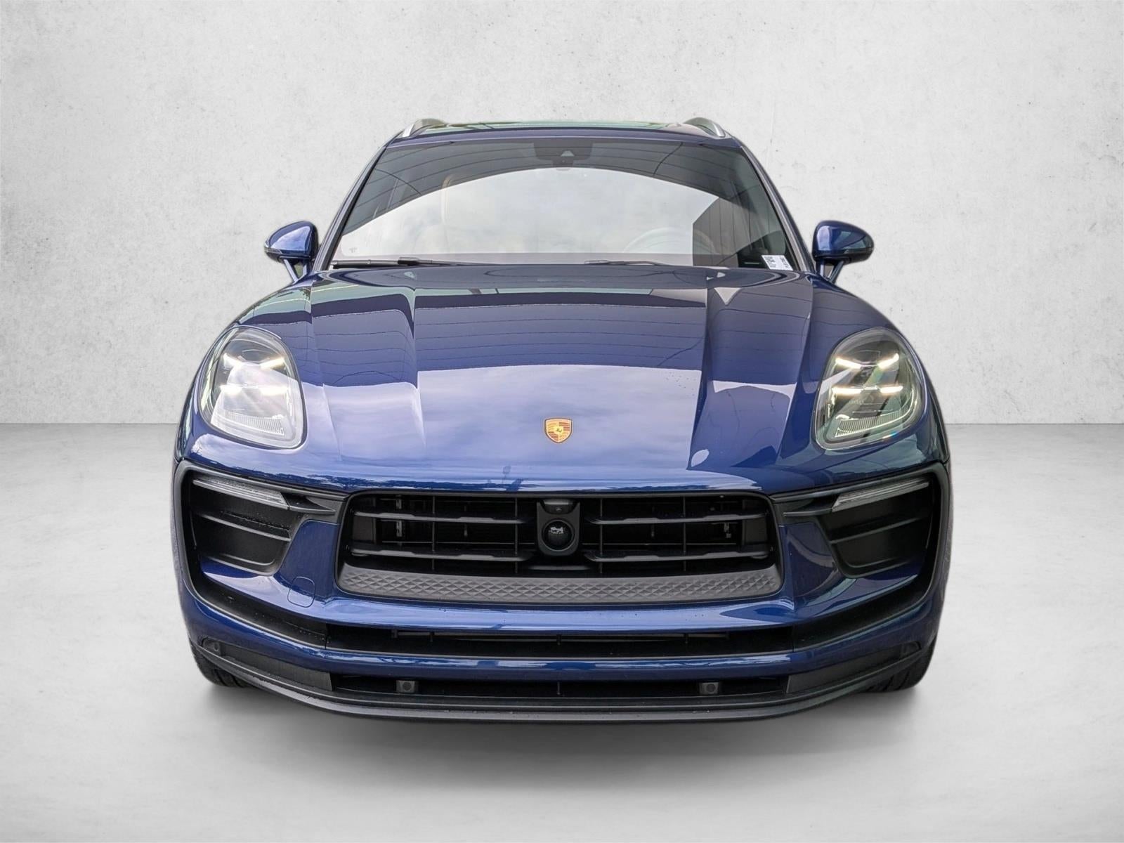 2023 Porsche Macan AWD
