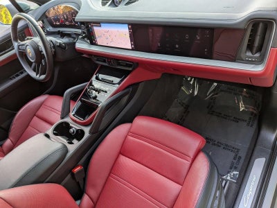 2024 Porsche Cayenne AWD