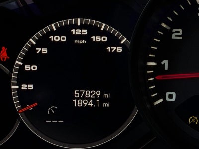 2023 Porsche Cayenne Platinum Edition AWD
