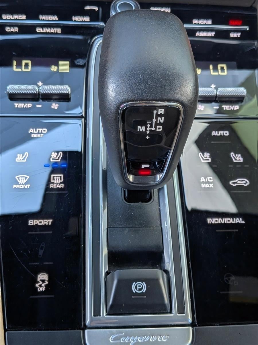 2023 Porsche Cayenne Platinum Edition AWD