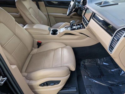 2023 Porsche Cayenne Platinum Edition AWD