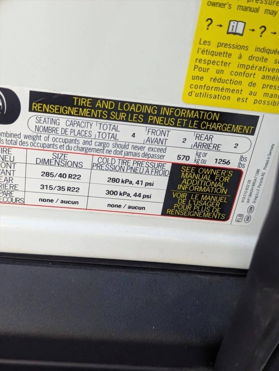 2024 Porsche Cayenne Turbo E-Hybrid Coupe AWD