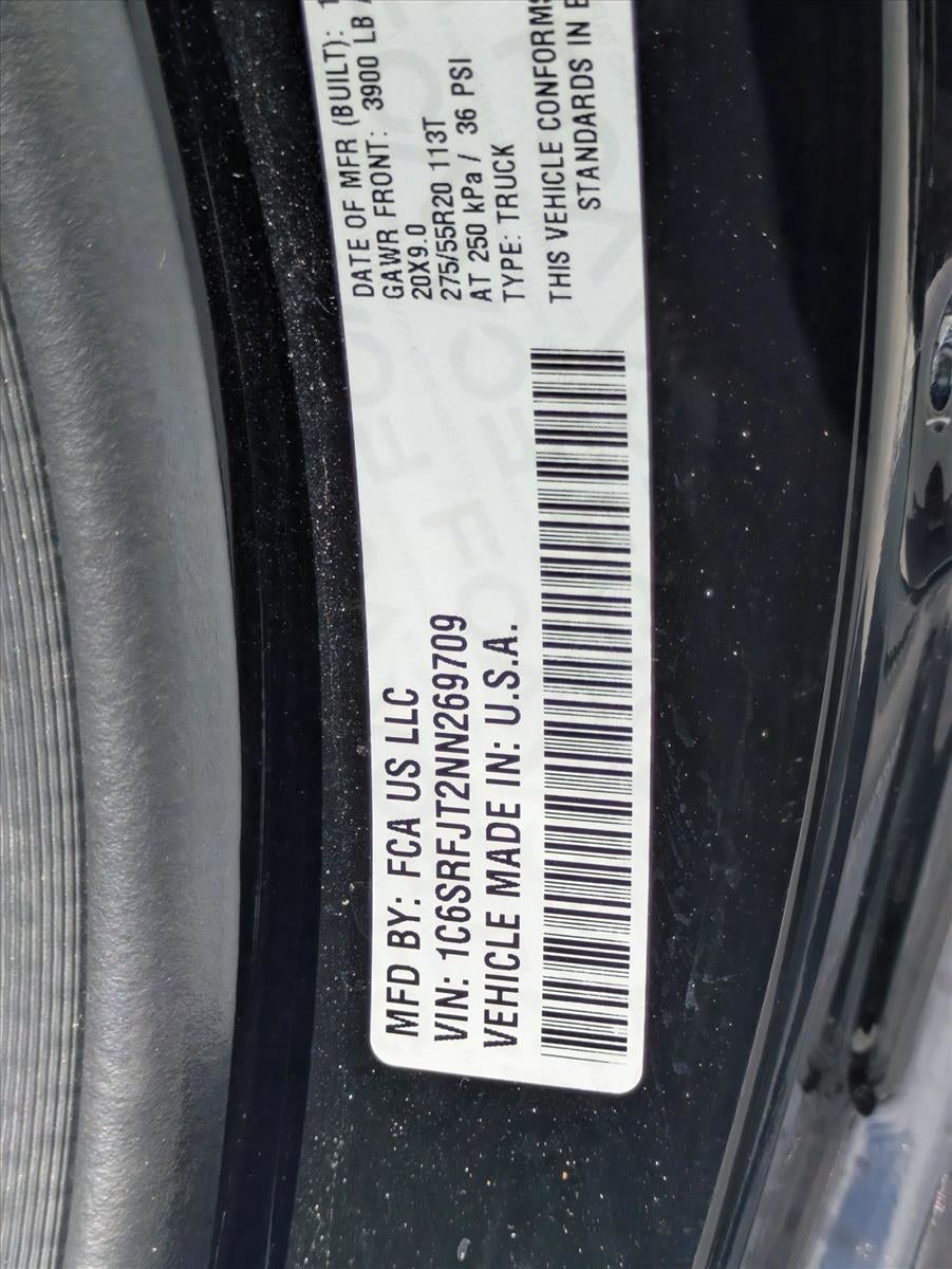 2022 RAM 1500 Laramie 4x4 Crew Cab 5'7" Box