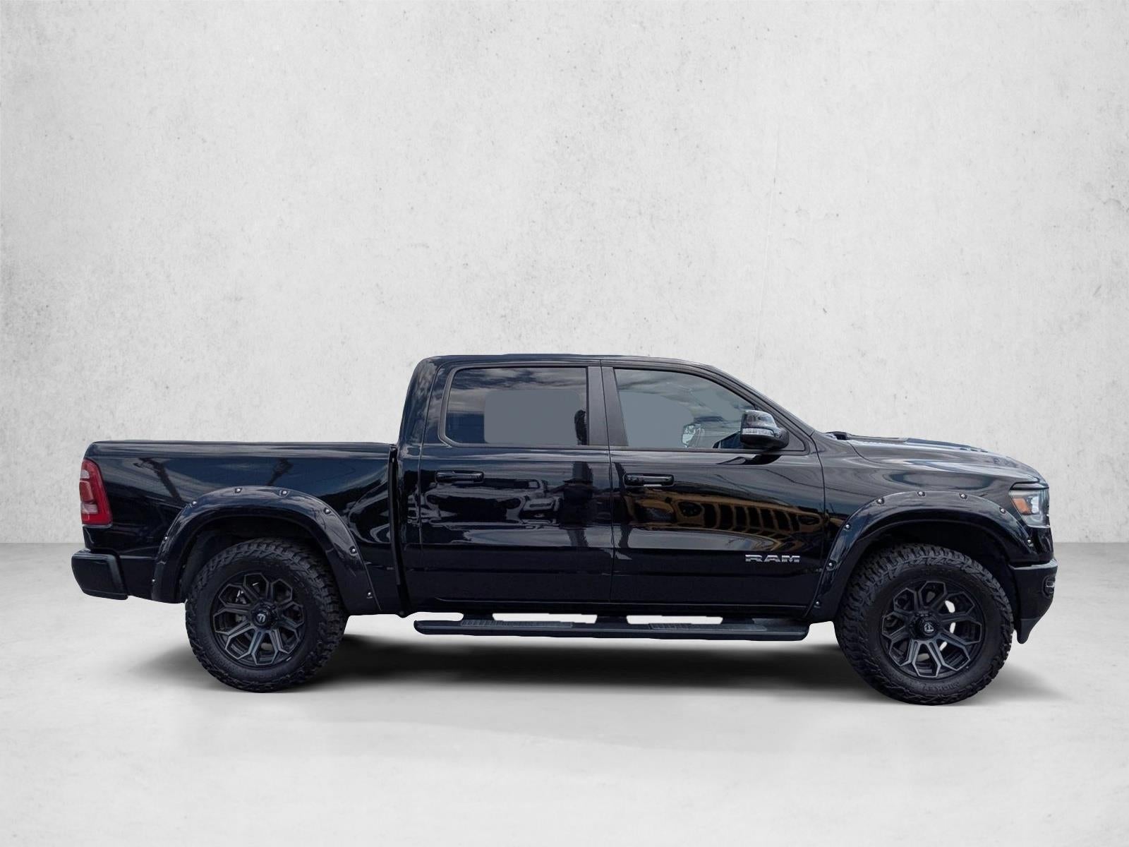 2022 RAM 1500 Laramie 4x4 Crew Cab 5'7" Box