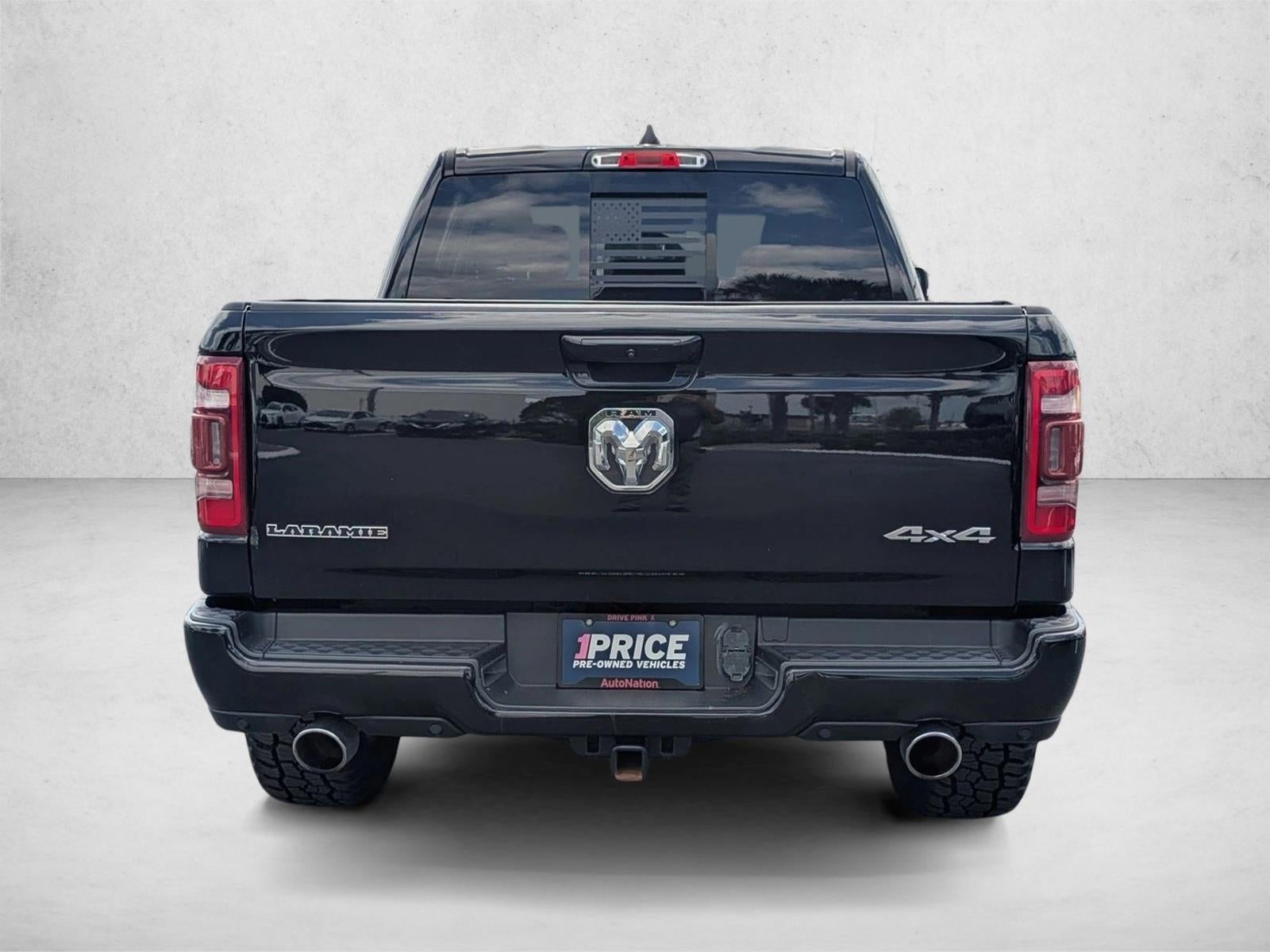 2022 RAM 1500 Laramie 4x4 Crew Cab 5'7" Box