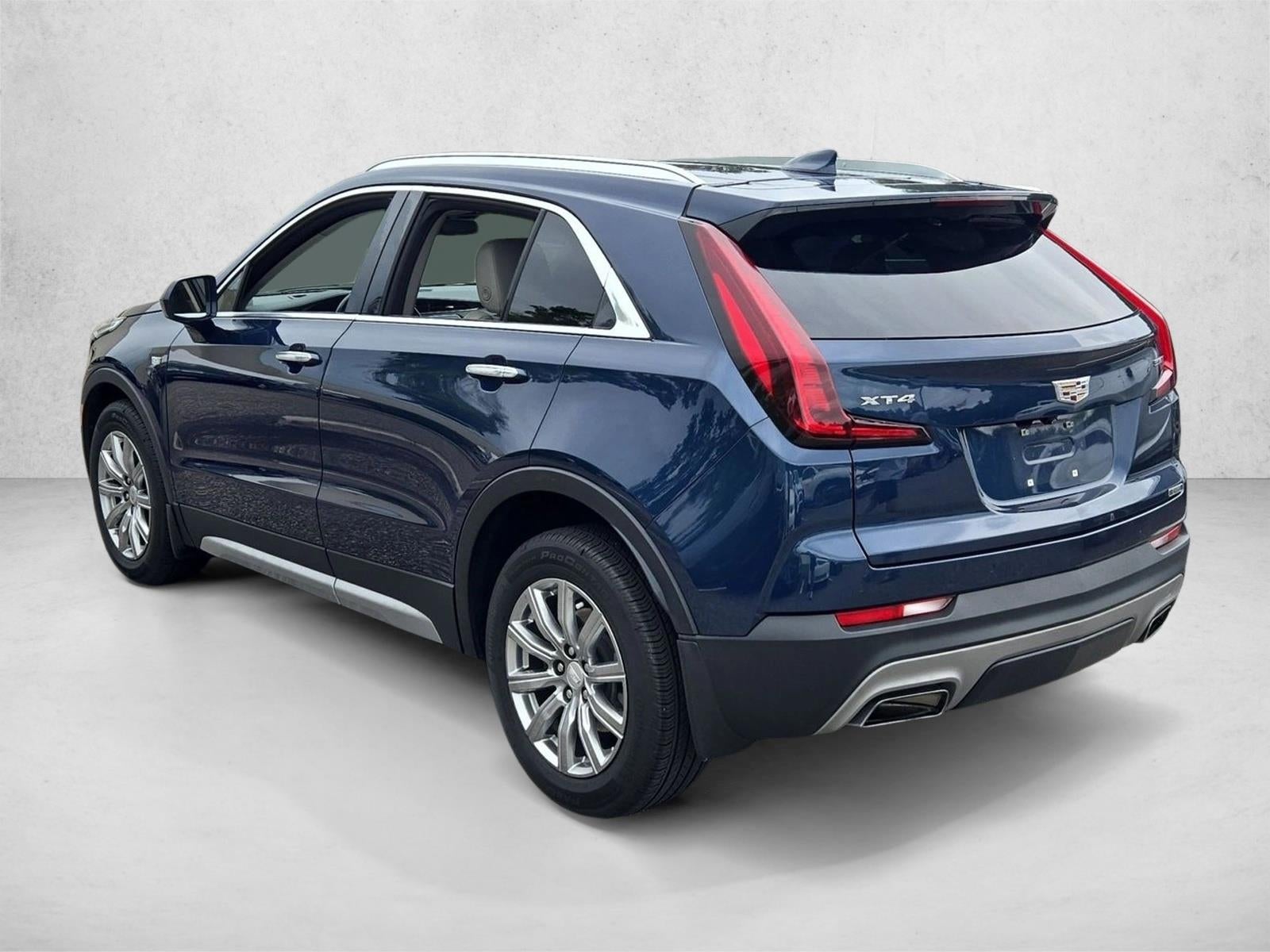2020 Cadillac XT4 FWD 4dr Premium Luxury