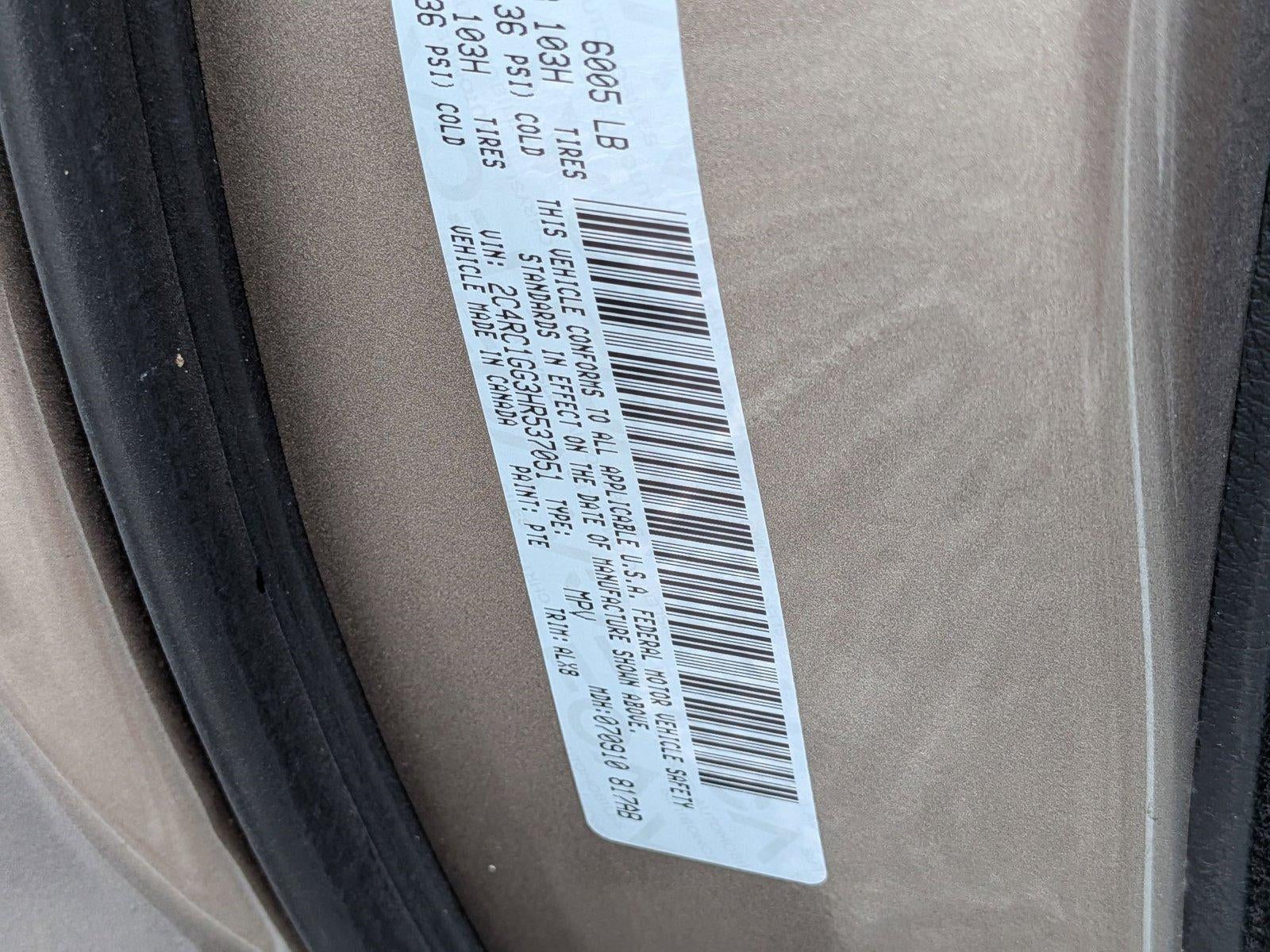 2017 Chrysler Pacifica Limited FWD