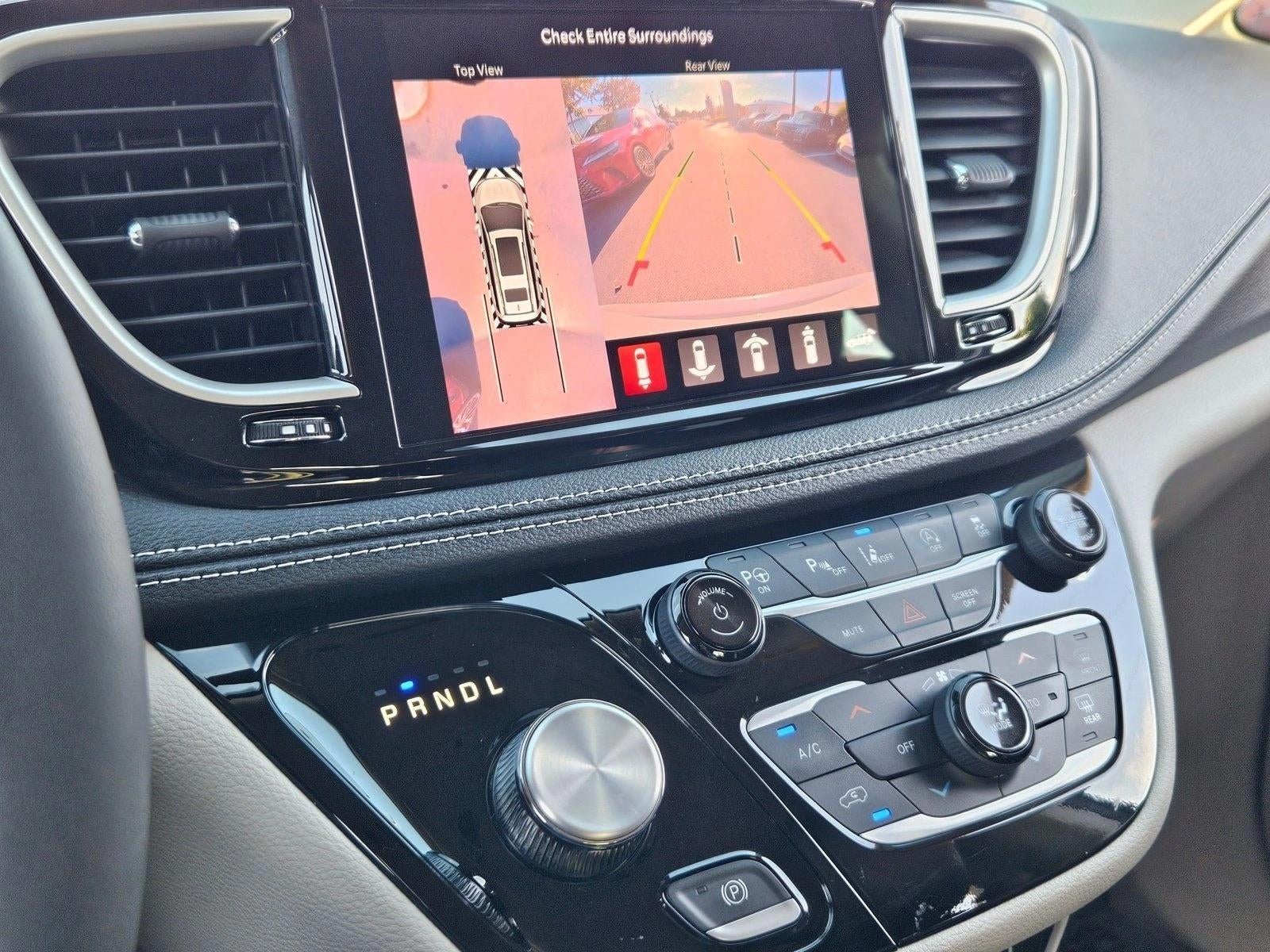 2023 Chrysler Pacifica Touring L AWD