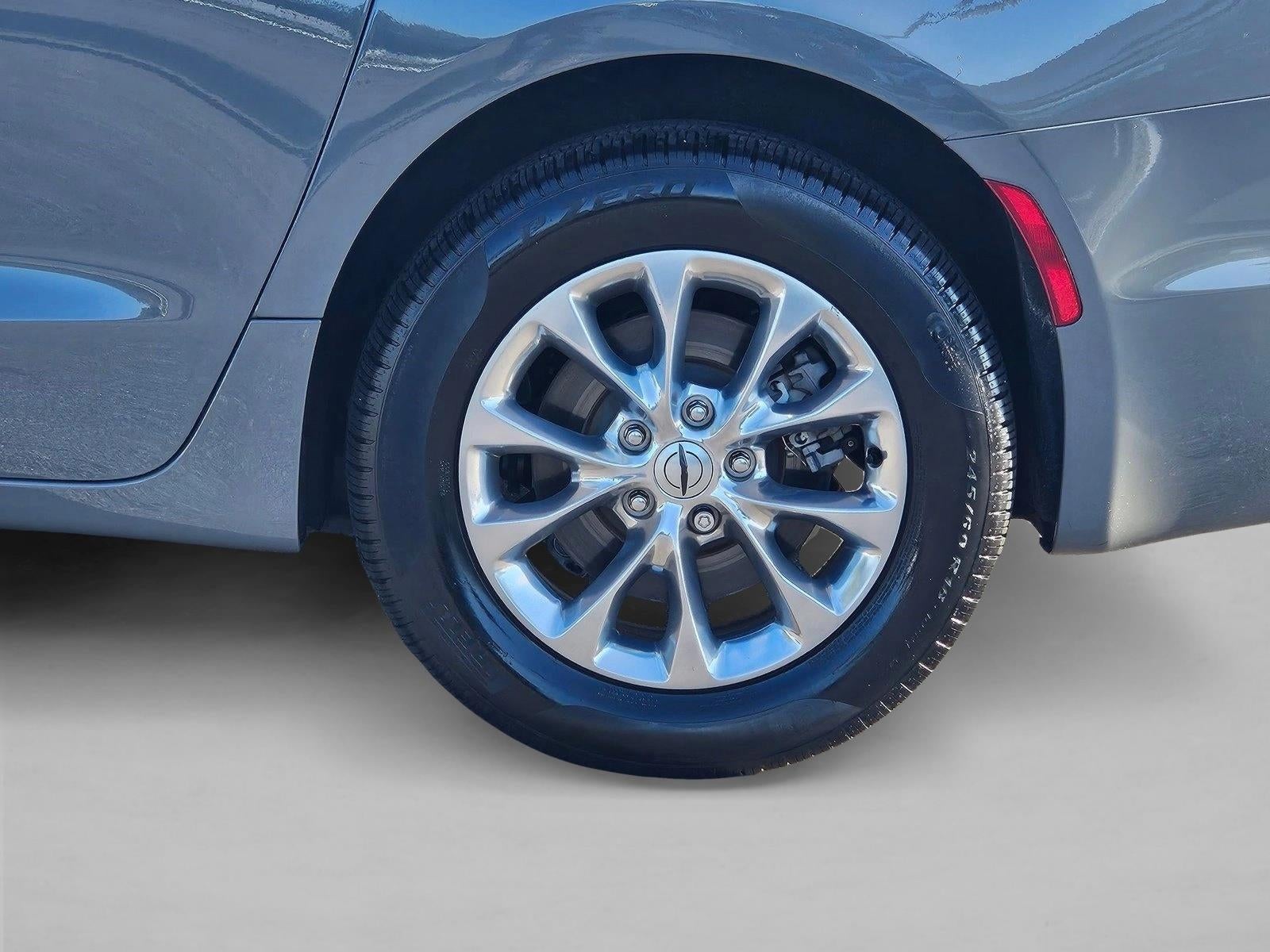 2023 Chrysler Pacifica Touring L AWD