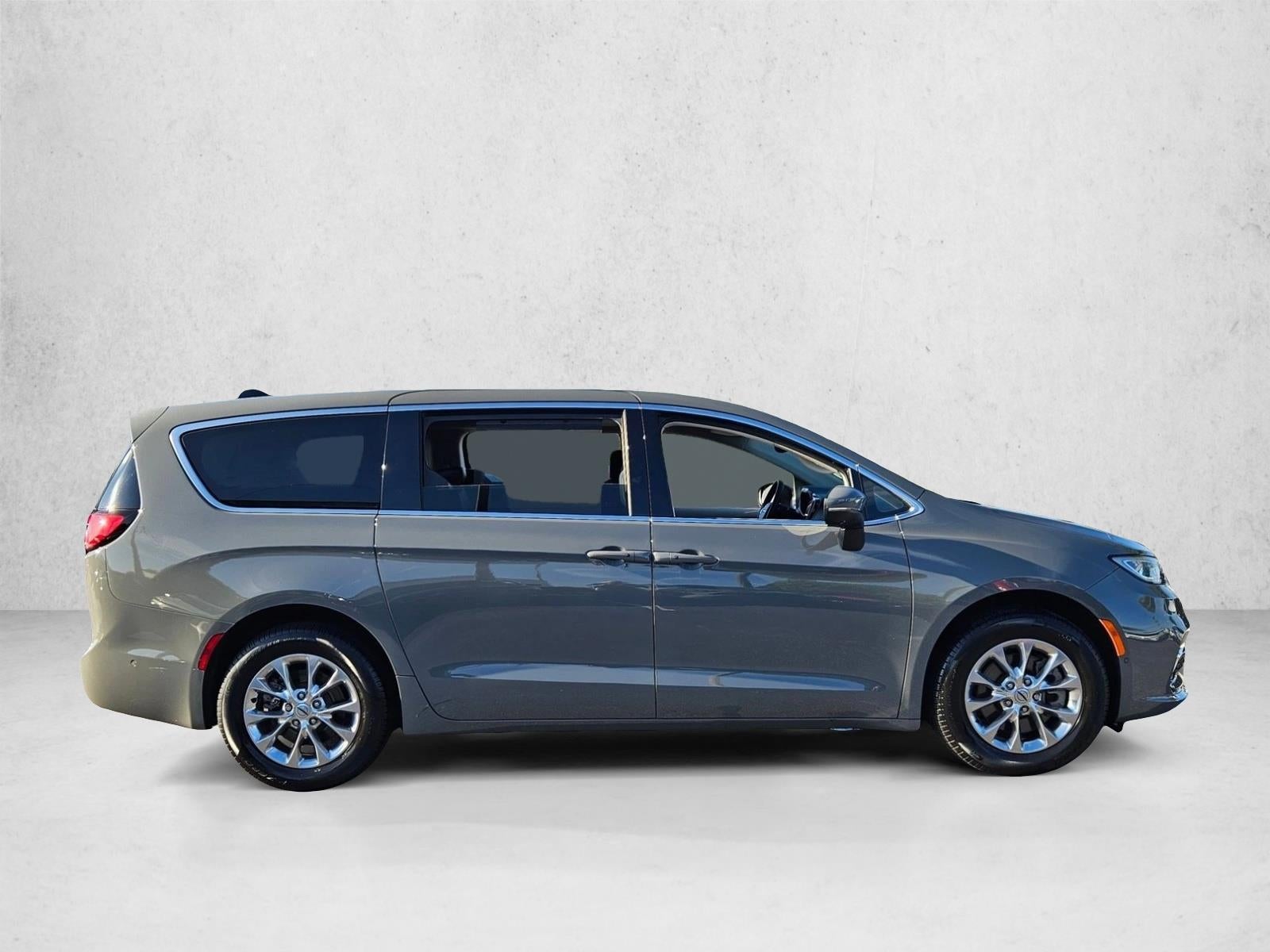 2023 Chrysler Pacifica Touring L AWD