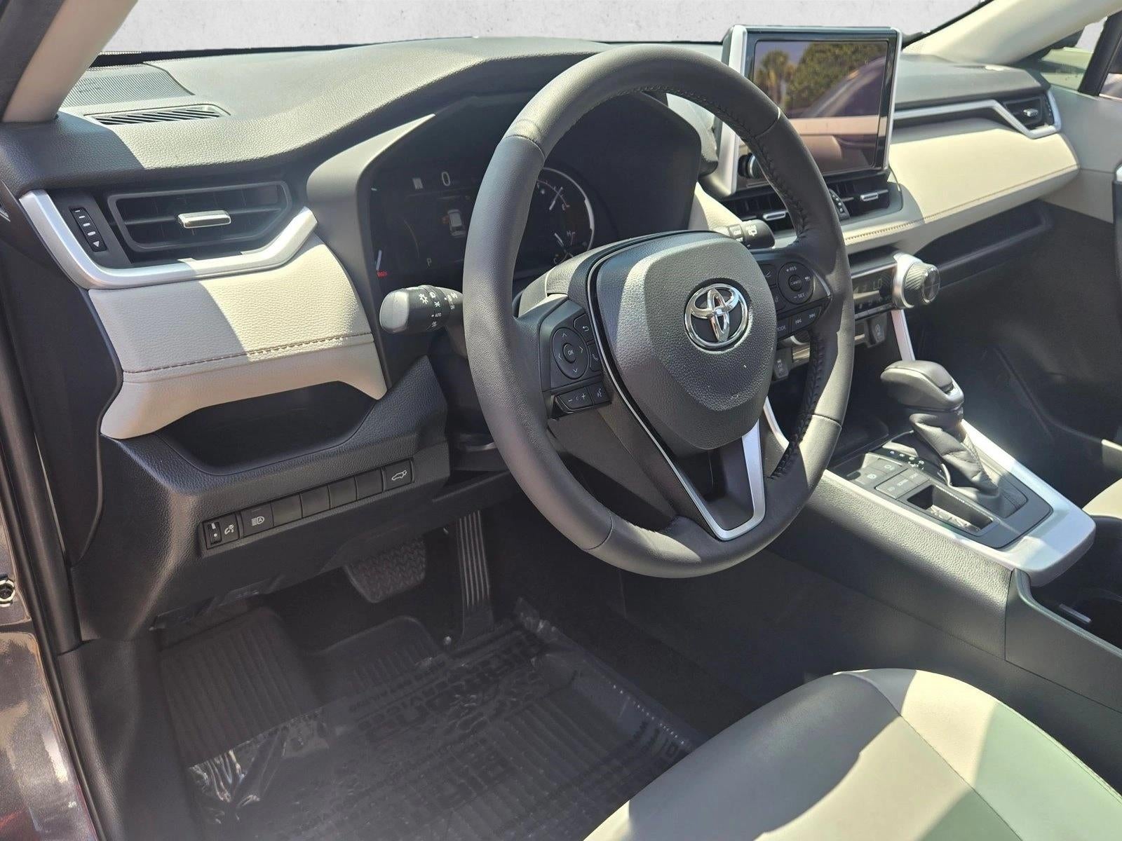 2024 Toyota RAV4 XLE Premium FWD (Natl)