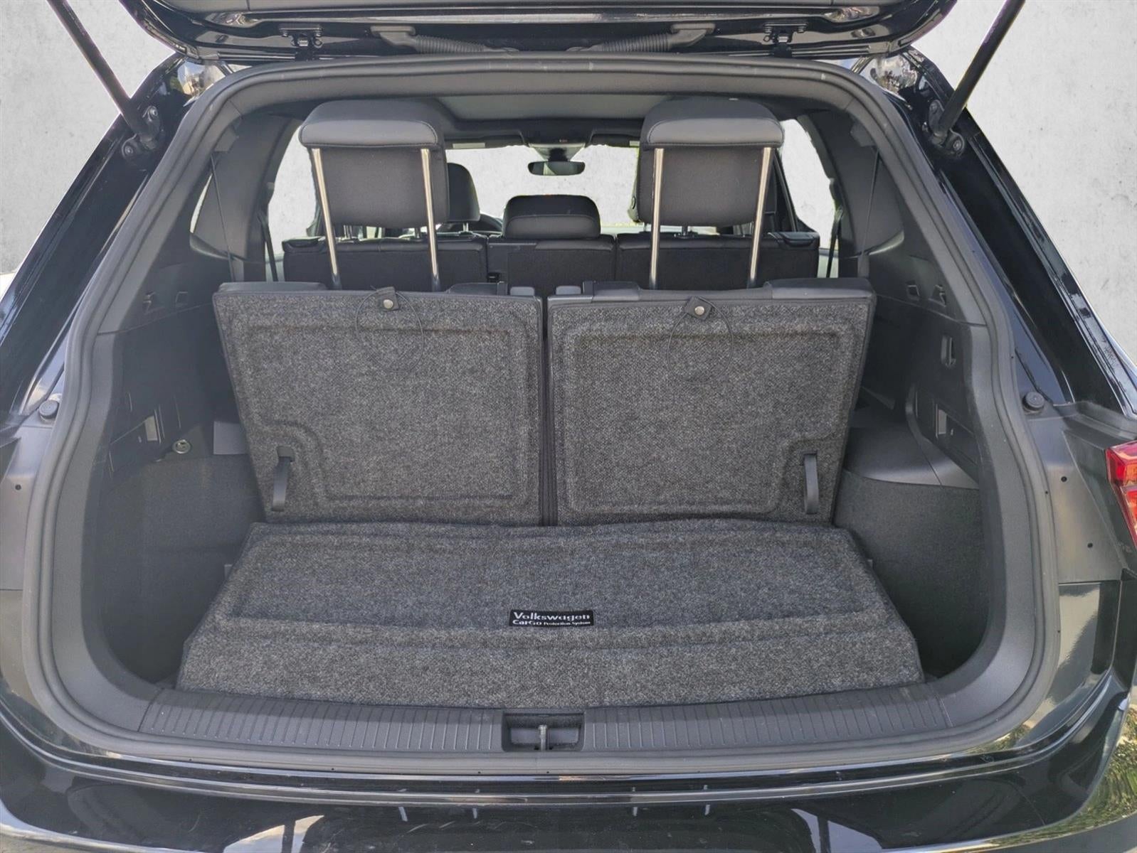 2023 Volkswagen Tiguan 2.0T SE R-Line Black FWD