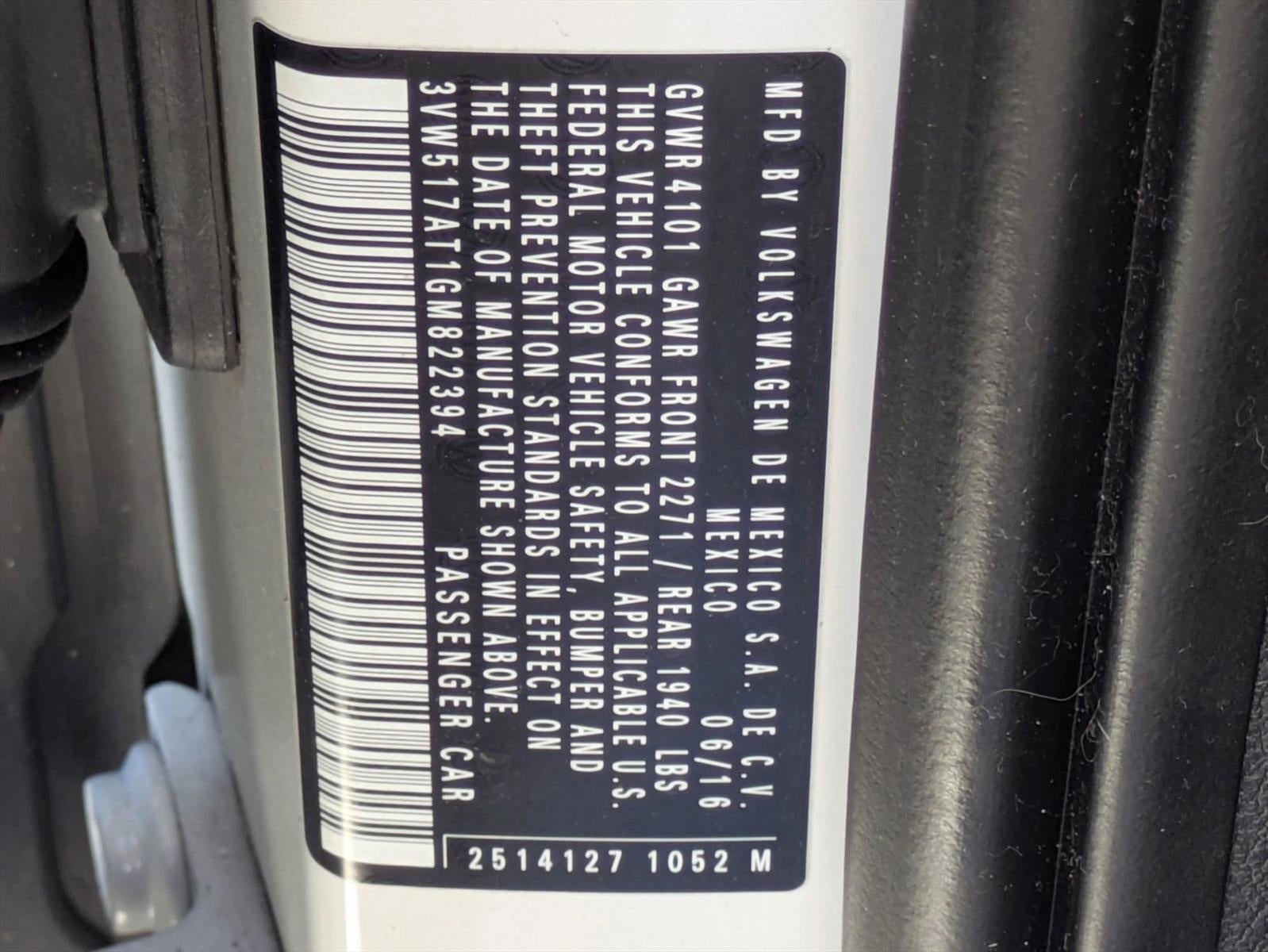 2016 Volkswagen Beetle Convertible 2dr Auto 1.8T Denim PZEV