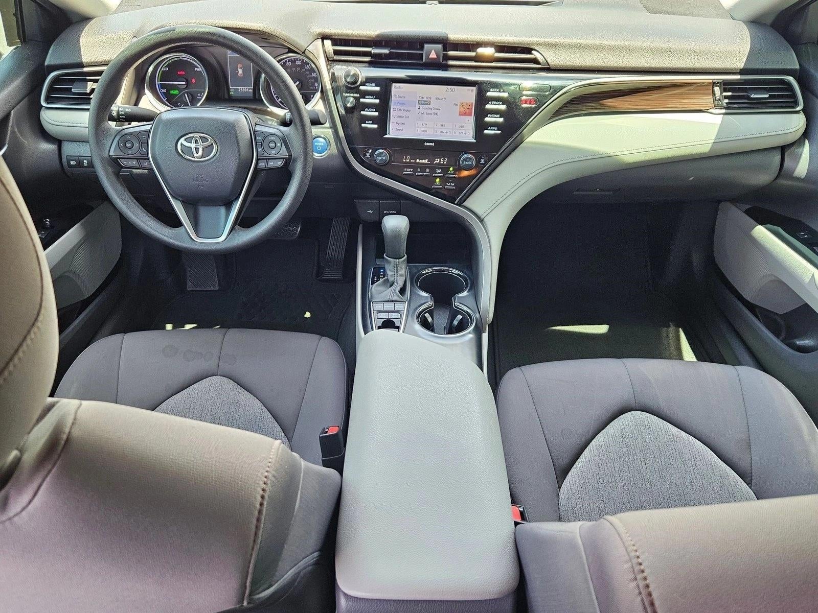 2020 Toyota Camry Hybrid LE CVT (Natl)