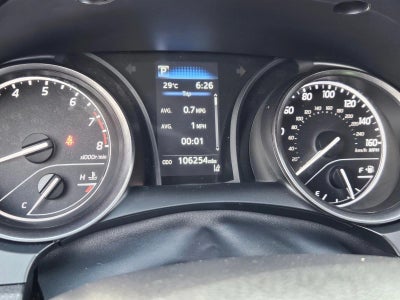 2022 Toyota Camry SE Auto (SE)