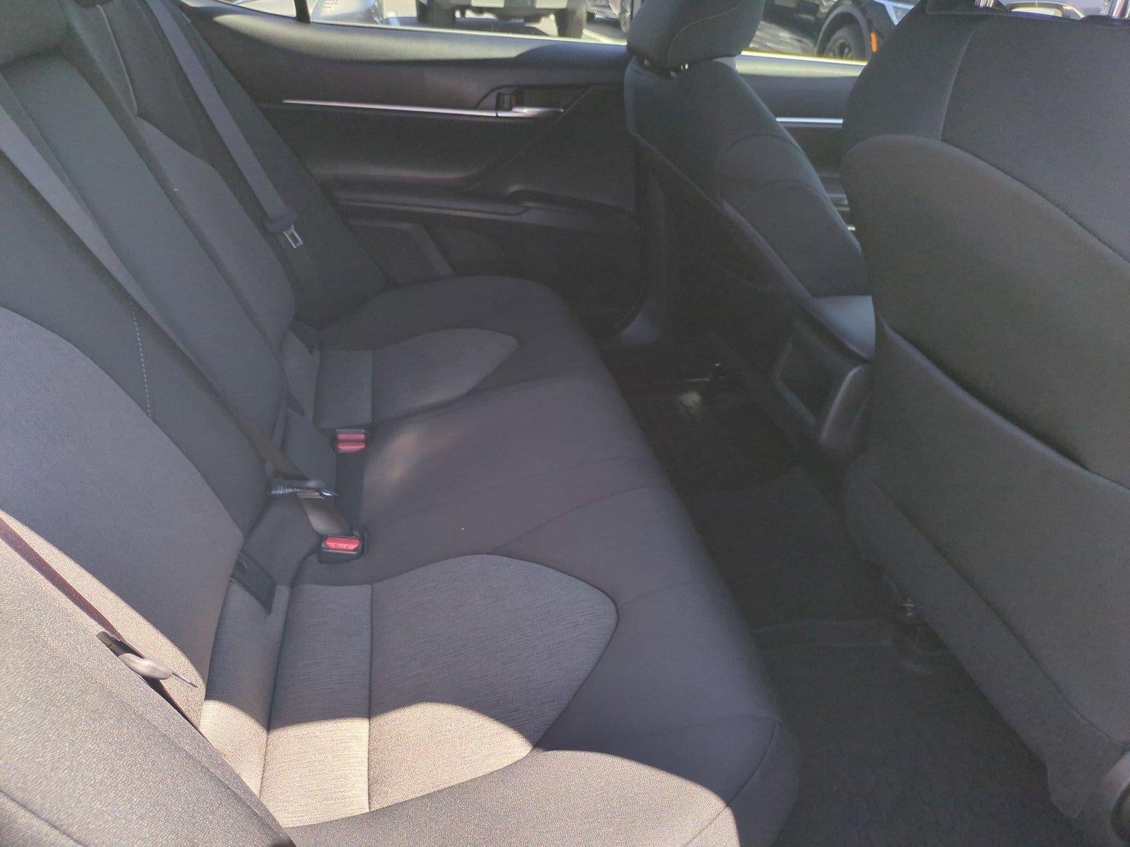 2022 Toyota Camry Hybrid LE CVT (Natl)