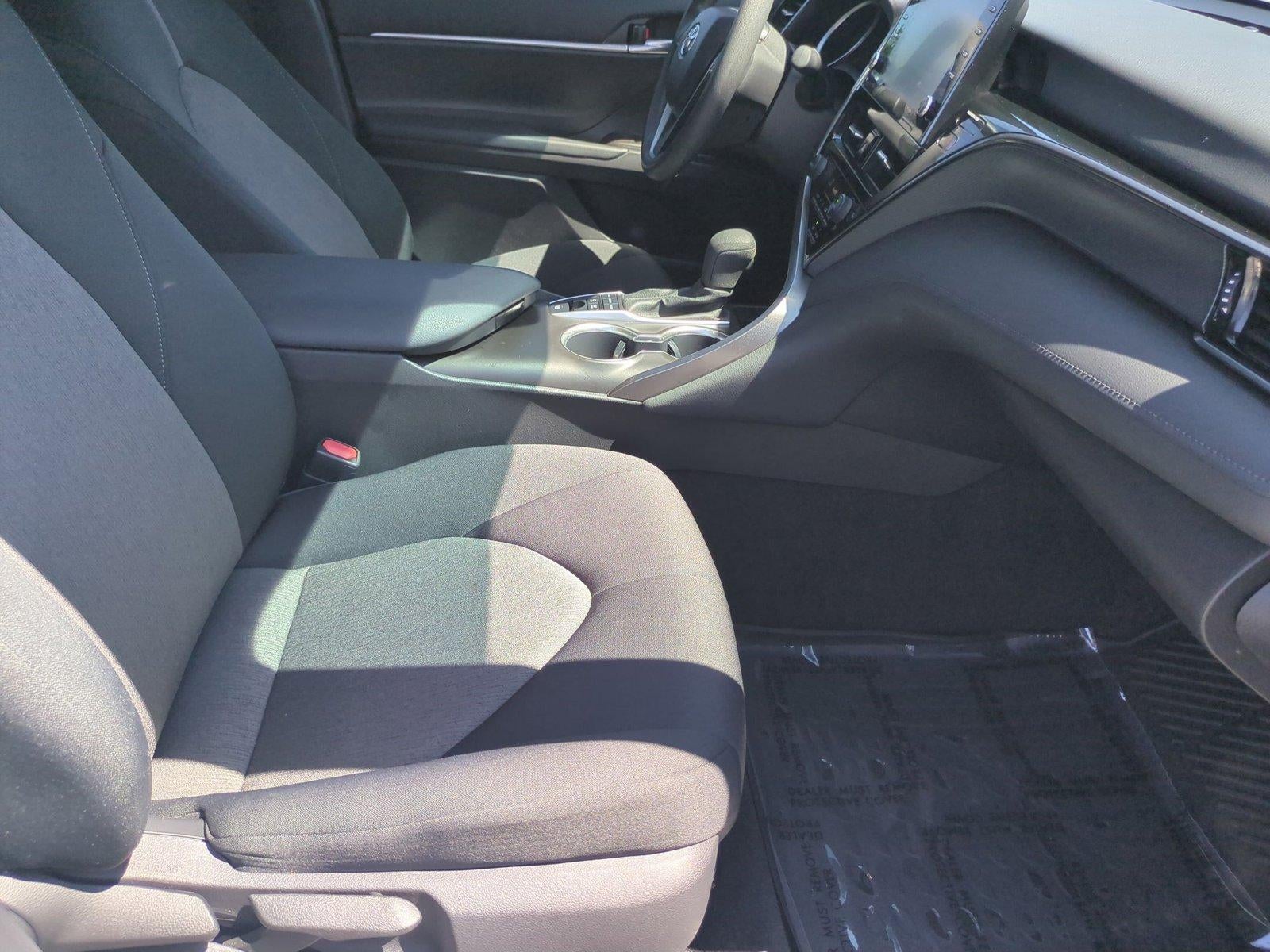 2022 Toyota Camry Hybrid LE CVT (Natl)