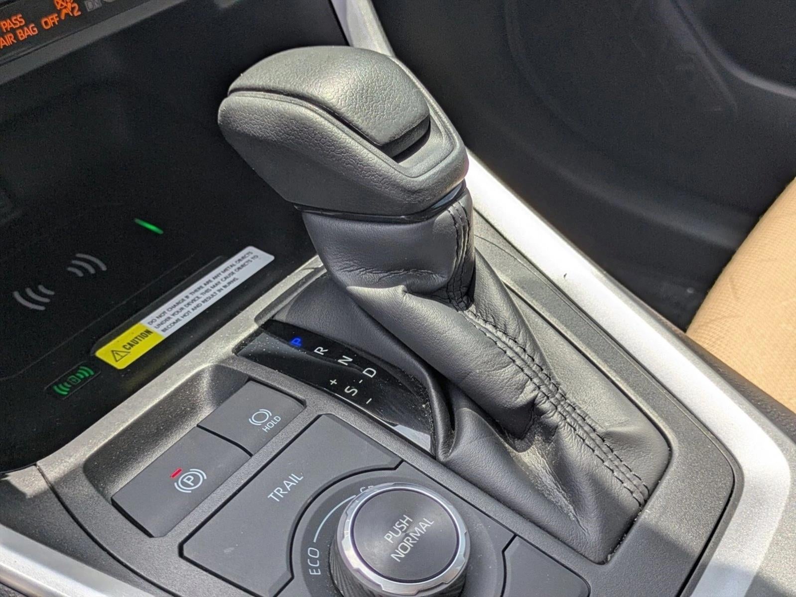 2024 Toyota RAV4 Hybrid XLE AWD (Natl)