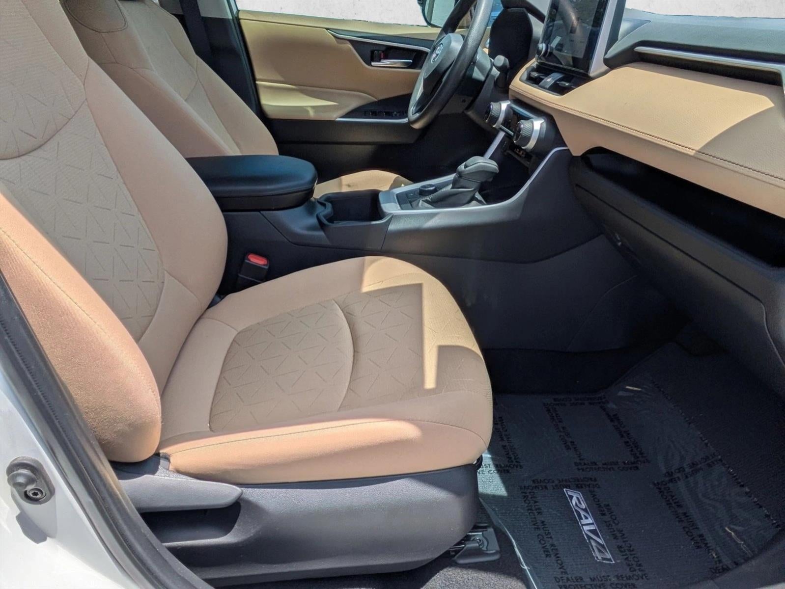 2024 Toyota RAV4 Hybrid XLE AWD (Natl)