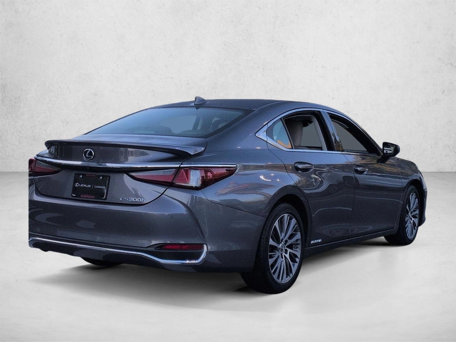2021 Lexus ES 300h FWD