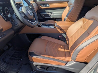 2025 Nissan Pathfinder Platinum 2WD