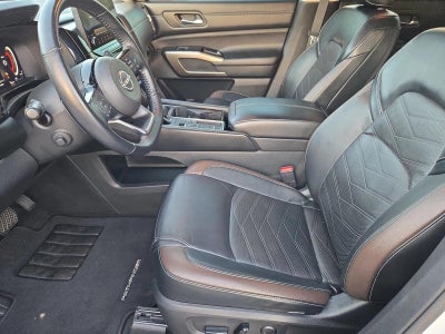 2023 Nissan Pathfinder Platinum 2WD