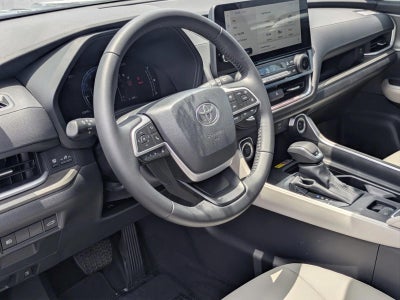 2025 Toyota Grand Highlander XLE FWD (Natl)