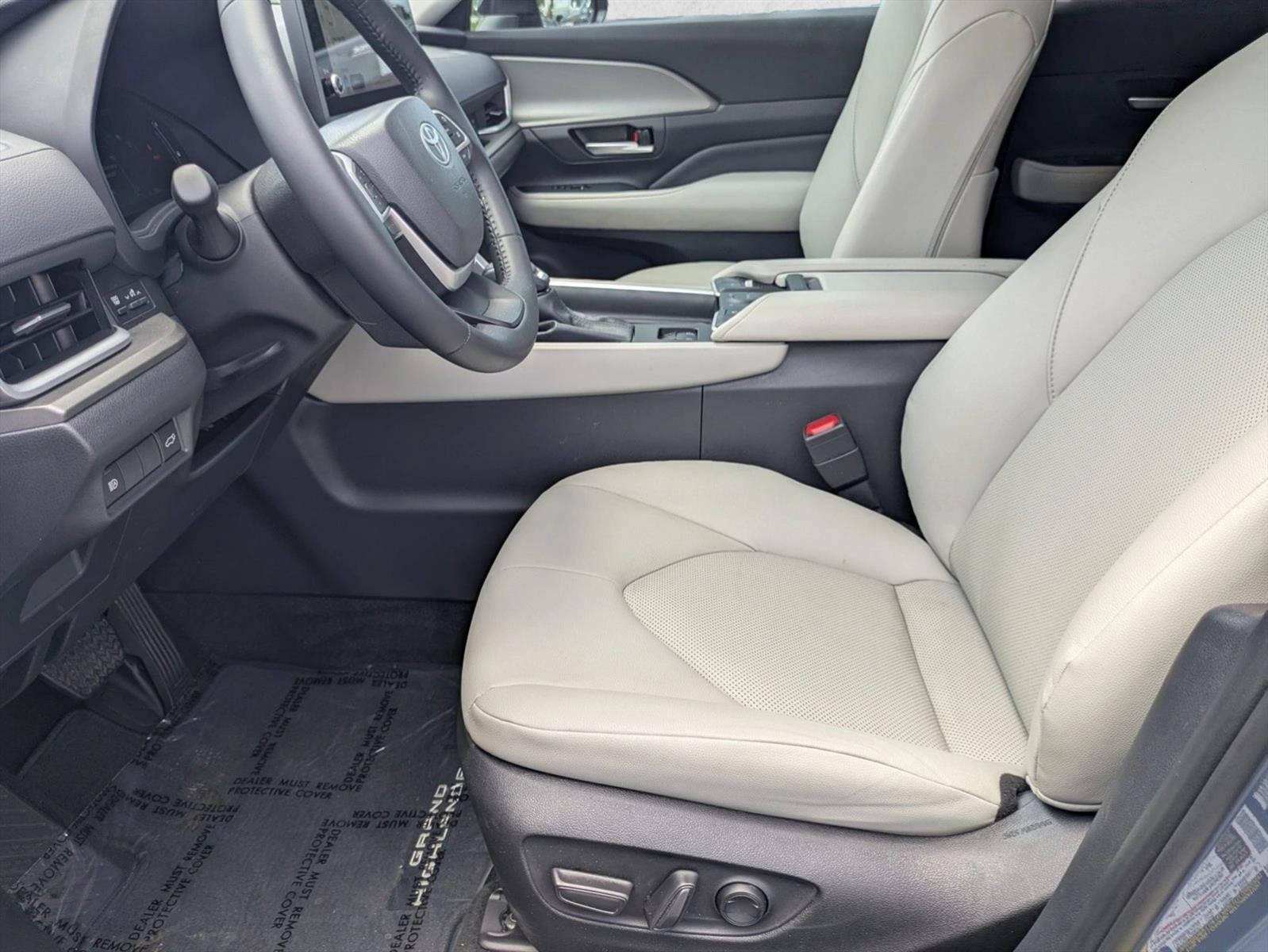2025 Toyota Grand Highlander XLE FWD (Natl)