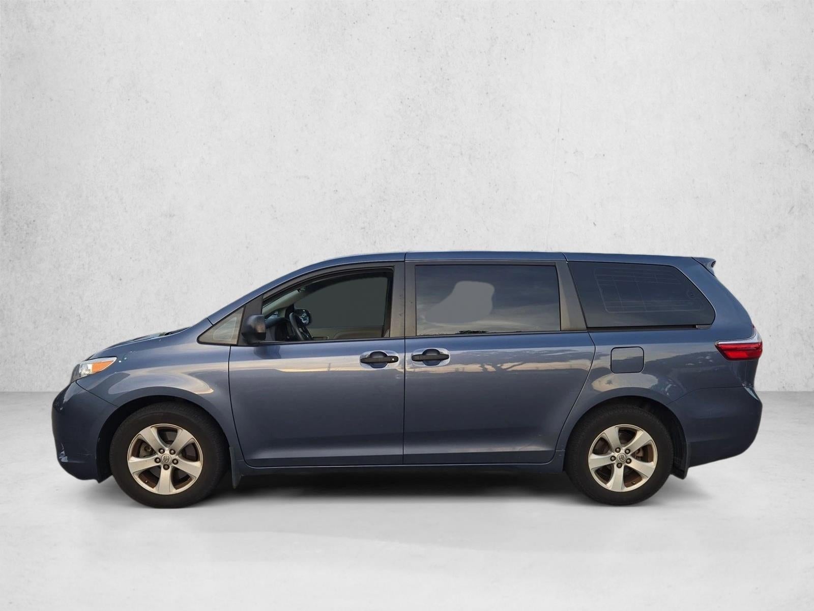 2017 Toyota Sienna L FWD 7-Passenger (Natl)