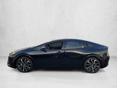 2026 Toyota Prius Plug-In Hybrid XSE (Natl)